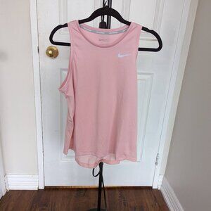 Nike training M top in light pink